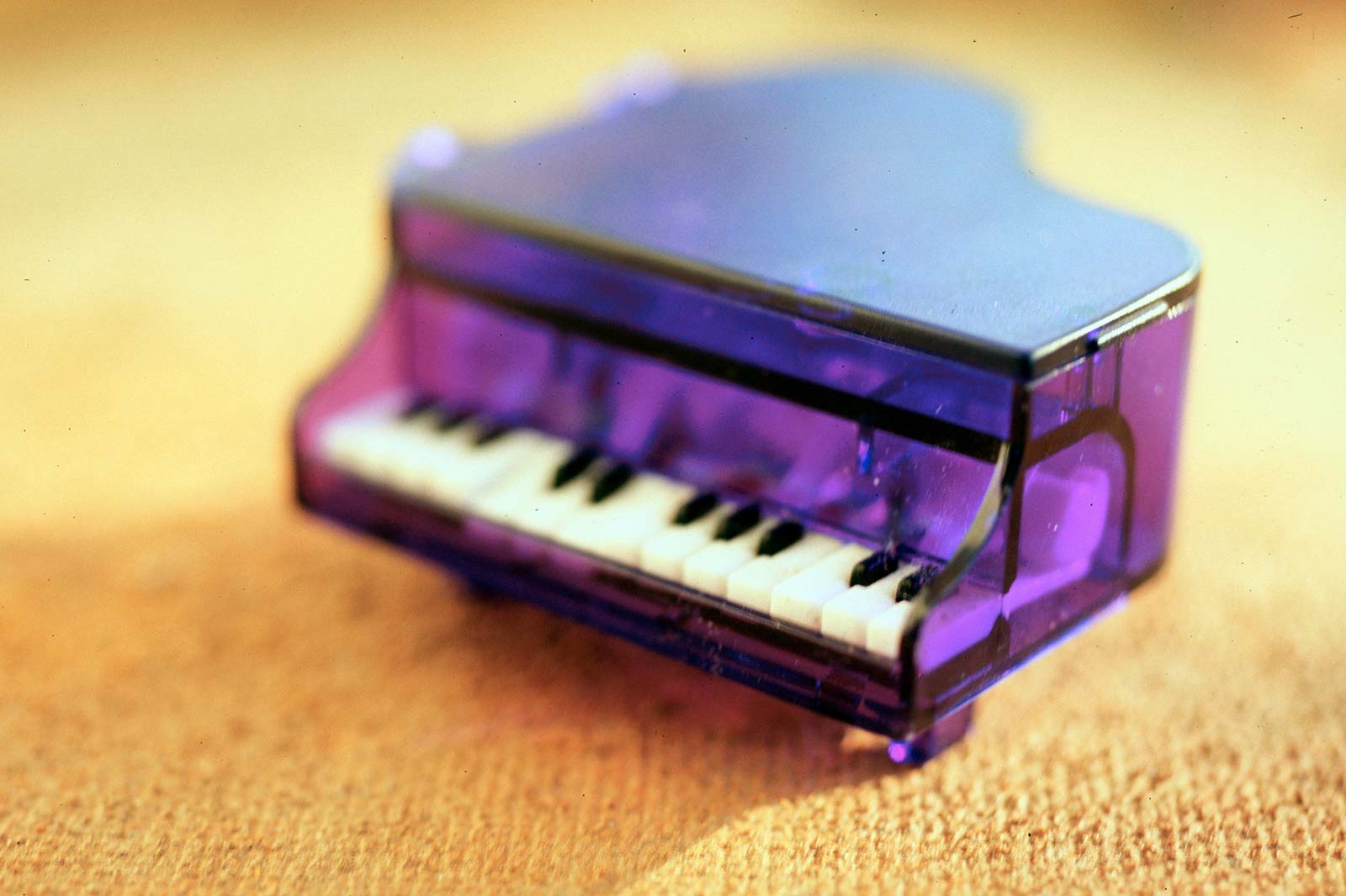 Nov27_59, Il pianoforte Stampa a pigmenti su tela f.to 40 x 60 cm